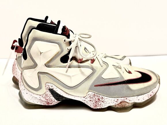 NIKE LEBRON XIII 13 FRIDAY THE 13TH BLOOD SPLATTER WHITE BLACK RED 807219-106 10